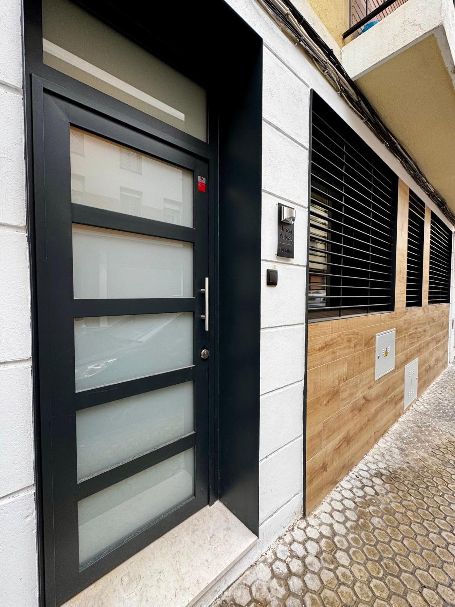 Urban Pulses Buhaira Sevilla Exterior foto